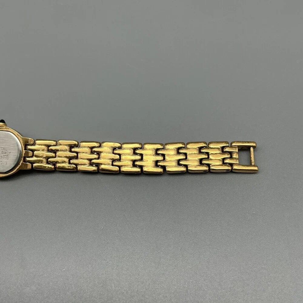 Vintage Seiko Womens Watch 15mm Gold Tone Diamond 1F20-5G19 New Battery 6.75